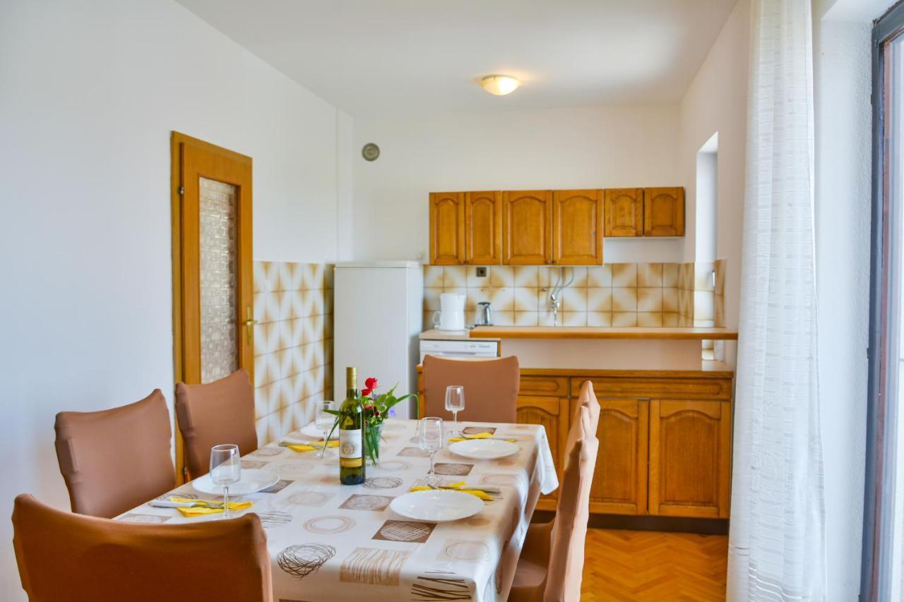 Apartman Gabrijela Senj  Extérieur photo