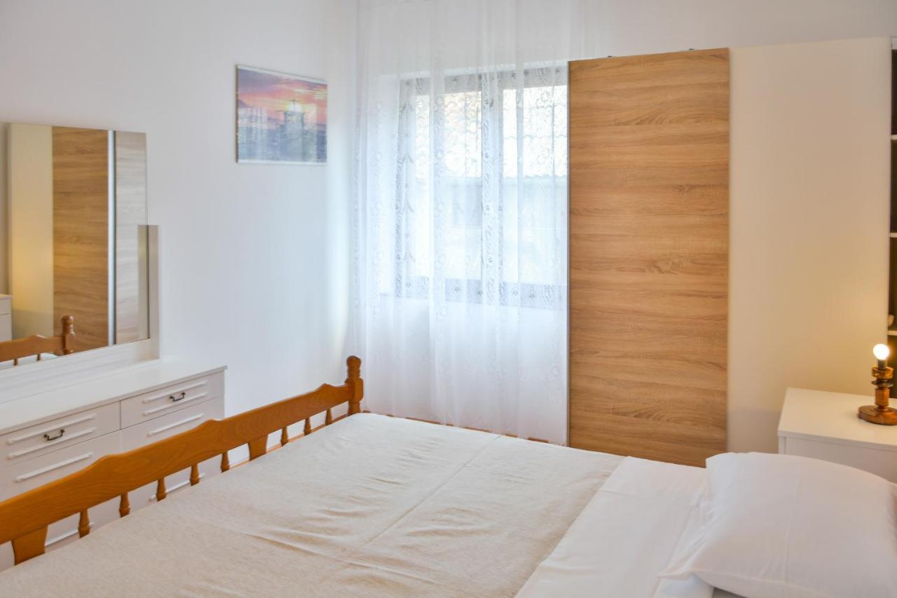 Apartman Gabrijela Senj  Extérieur photo